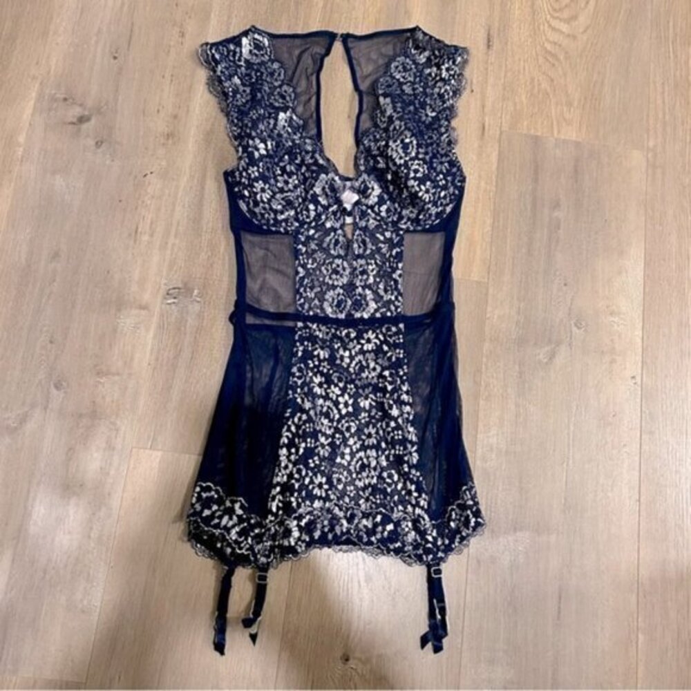 Victoria’s Secret Full Length Bones Corset (c)